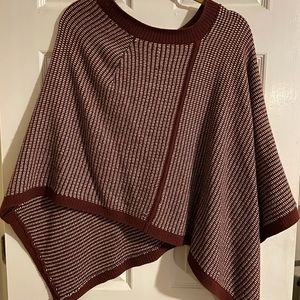 LULU LEMON burgundy poncho